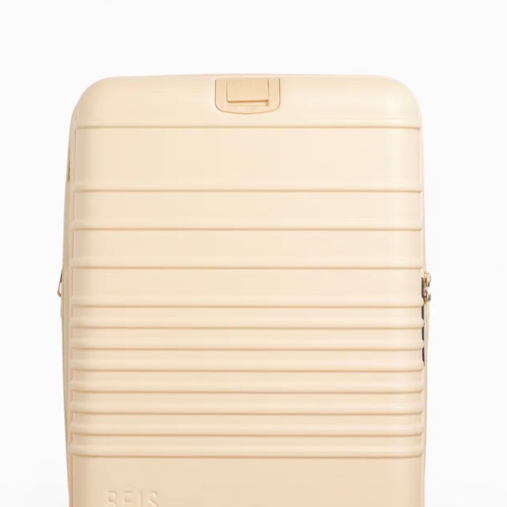 Beis The Carry On Roller in Beige